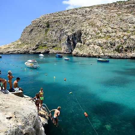 Seafront Penthouse With Terrace In Xlendi, Gozo Lejlighed Eksteriør billede